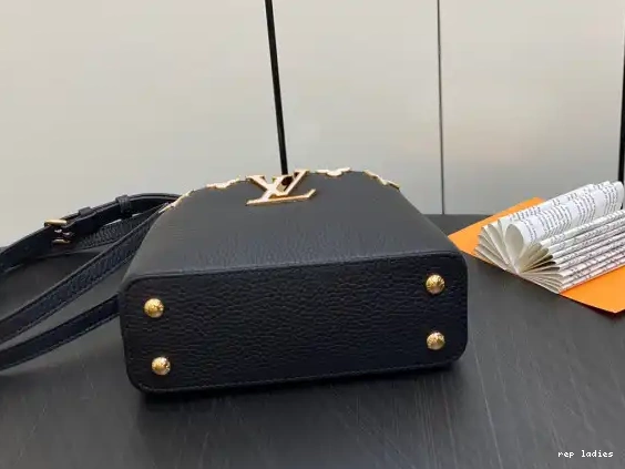 Cheap VUITTON LOUIS CAPUCINES BB 0522